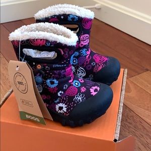Brand new kids Bogs Winter Boots